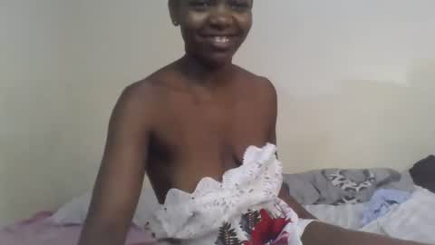 Naughty online show from December 22, 2025, 7:38 am