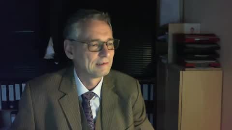 Snapshot of wetsuitedman chatting on December 25, 2024, 3:06 pm Franz online show from December 25, 2024, 3:06 pm