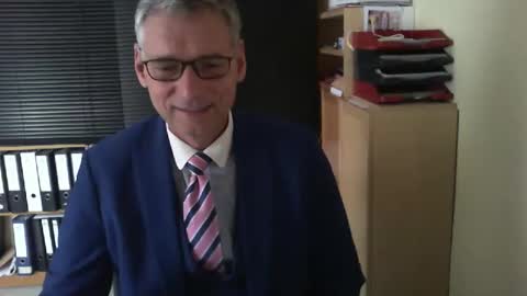 Franz online show from May 23, 2026, 8:29 am
