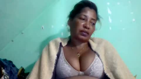 Snapshot of wharda chatting on June 9, 2026, 9:59 pm wharda online show from June 9, 2026, 9:59 pm