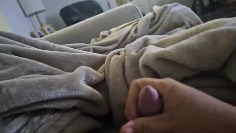 Snapshot of what_whaaat chatting on October 29, 2025, 4:37 am what_whaaat online show from October 29, 2025, 4:37 am