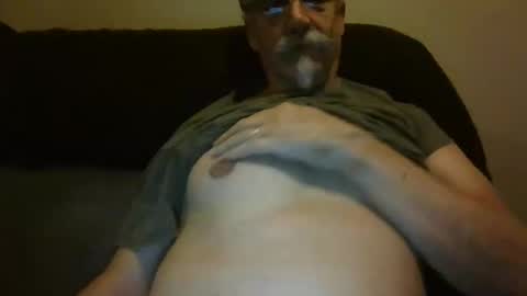 Snapshot of whatever8 chatting on January 15, 2025, 5:19 am whatever8 online show from January 15, 2025, 5:19 am