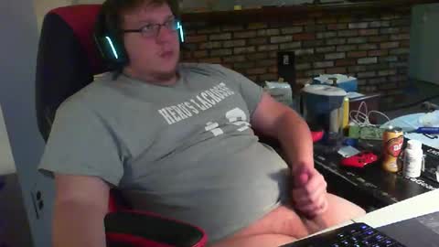 whateverdude555 online show from November 18, 2025, 10:25 pm