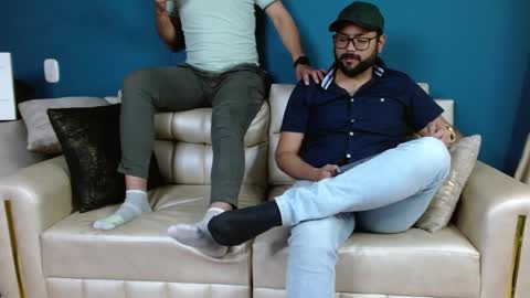 yors online show from February 3, 2025, 6:13 am