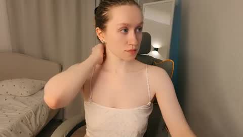 white_bueno online show from July 1, 2026, 5:20 am