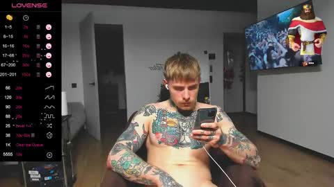 Snapshot of white_king999 chatting on December 19, 2024, 6:12 pm Max online show from December 19, 2024, 6:12 pm