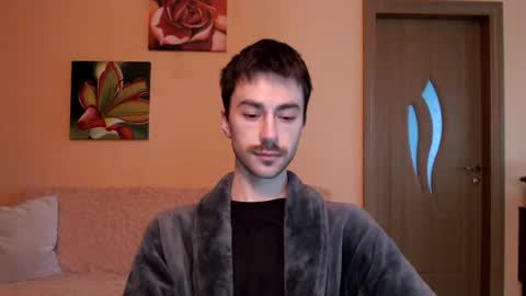 Snapshot of white_sport chatting on September 29, 2025, 12:54 pm Tom online show from September 29, 2025, 12:54 pm