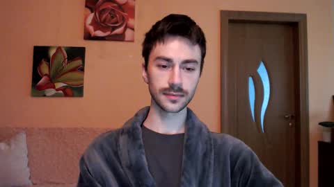 Snapshot of white_sport chatting on October 1, 2025, 2:23 pm Tom online show from October 1, 2025, 2:23 pm