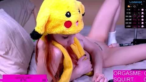 white_widow_ online show from February 18, 2026, 11:39 am