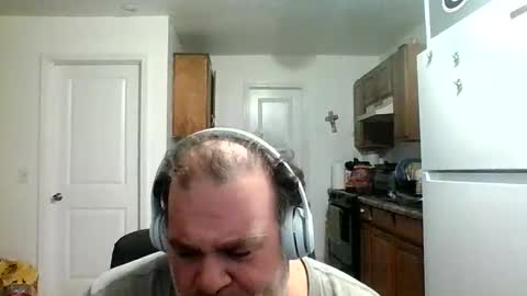 Snapshot of whiteboyguidx chatting on December 18, 2025, 4:51 am Tony Floyd online show from December 18, 2025, 4:51 am