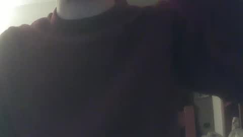 Snapshot of whiteduke81 chatting on January 19, 2025, 10:28 pm Whiteduke online show from January 19, 2025, 10:28 pm