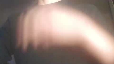 Snapshot of whiteduke81 chatting on December 17, 2025, 7:31 pm Whiteduke online show from December 17, 2025, 7:31 pm