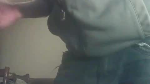 Snapshot of whiteduke81 chatting on March 29, 2026, 6:19 pm Whiteduke online show from March 29, 2026, 6:19 pm