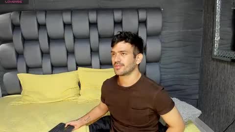 Dylan white online show from February 25, 2025, 6:42 pm