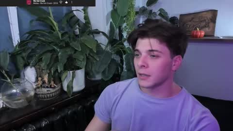 Snapshot of whiteegrimm chatting on October 26, 2025, 9:10 pm Gus online show from October 26, 2025, 9:10 pm