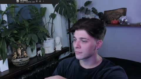 Snapshot of whiteegrimm chatting on November 24, 2025, 9:03 pm Gus online show from November 24, 2025, 9:03 pm