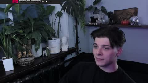 Snapshot of whiteegrimm chatting on November 28, 2025, 11:29 pm Gus online show from November 28, 2025, 11:29 pm