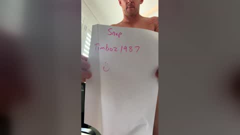 whitehung87 online show from December 3, 2025, 9:35 pm