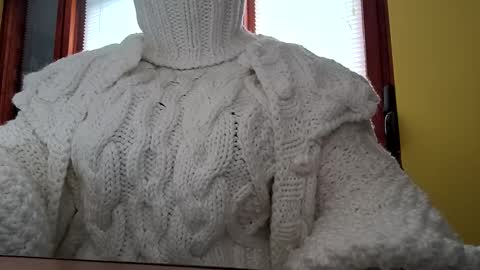 whitesweater online show from November 5, 2025, 7:08 am