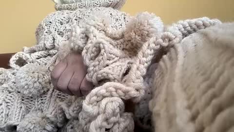 whitesweater online show from April 2, 2026, 6:55 am