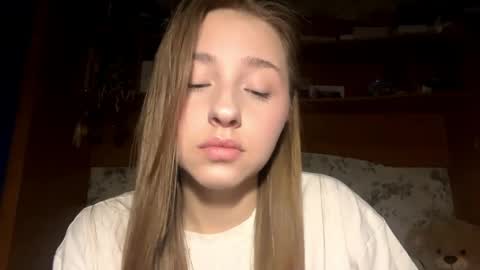 Vicky online show from April 3, 2026, 10:08 pm
