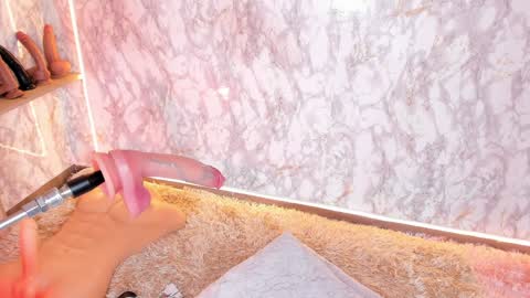 whitneyyfox online show from January 20, 2025, 11:21 pm