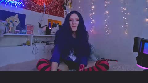 Snapshot of whoalexxa chatting on November 9, 2025, 8:29 pm Alexa online show from November 9, 2025, 8:29 pm