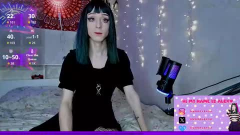 Snapshot of whoalexxa chatting on January 8, 2026, 6:48 am Alexa online show from January 8, 2026, 6:48 am