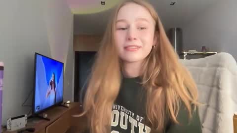 Alisa online show from October 27, 2025, 7:23 am