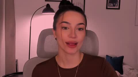 whoislulu online show from April 10, 2026, 6:34 pm