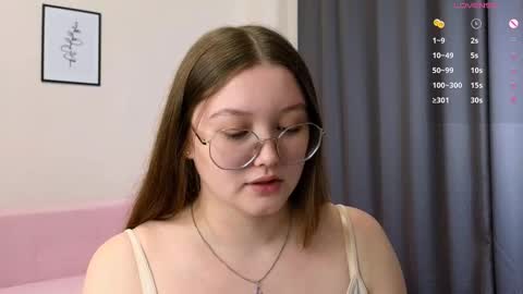 Sarah online show from March 12, 2025, 9:55 am