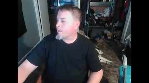 Snapshot of whydoidothis77 chatting on February 18, 2026, 4:41 am whydoidothis77 online show from February 18, 2026, 4:41 am