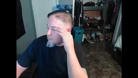 Snapshot of whydoidothis77 chatting on March 1, 2026, 2:24 am whydoidothis77 online show from March 1, 2026, 2:24 am