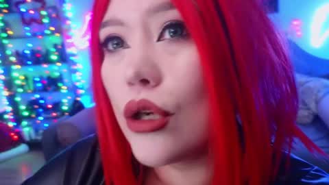 Snapshot of wickedxqueen chatting on December 15, 2024, 10:26 pm Laura  online show from December 15, 2024, 10:26 pm