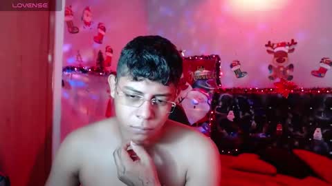 Snapshot of wiilliam_20 chatting on December 4, 2024, 2:15 pm wiilliam online show from December 4, 2024, 2:15 pm