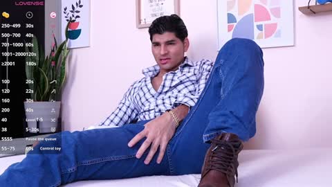 Snapshot of wild_col chatting on January 26, 2025, 1:15 pm wild_col online show from January 26, 2025, 1:15 pm