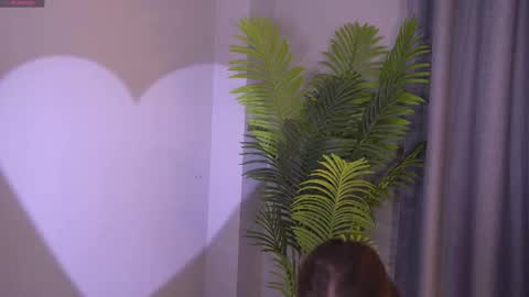 Snapshot of wild_hearttt chatting on December 15, 2025, 7:45 am Audrey online show from December 15, 2025, 7:45 am