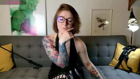 Snapshot of wild_peony chatting on November 7, 2025, 3:12 pm wild_peony online show from November 7, 2025, 3:12 pm