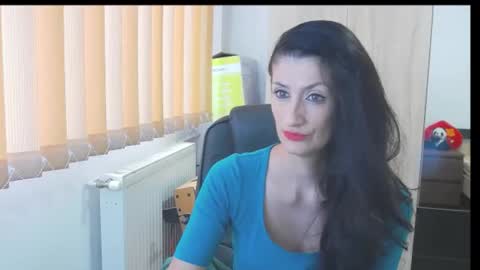 Bea online show from November 7, 2025, 7:08 am