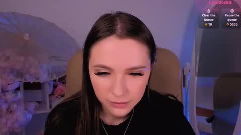 Kara online show from November 2, 2025, 6:49 am