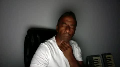 Snapshot of wildnight007 chatting on May 25, 2026, 1:33 am wildnight007 online show from May 25, 2026, 1:33 am