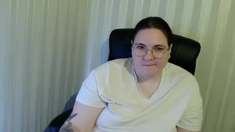 wildpanthers online show from November 14, 2025, 7:01 pm