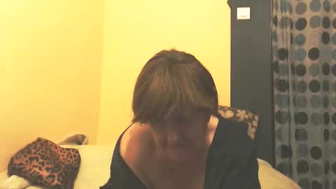 WildRedCat online show from April 2, 2026, 9:01 pm