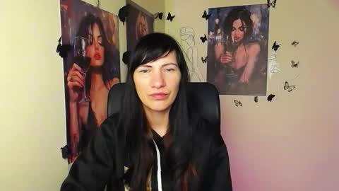 Rosalinda online show from May 18, 2026, 5:35 am