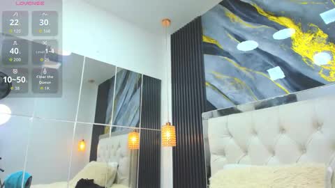 wild online show from October 29, 2025, 2:03 am