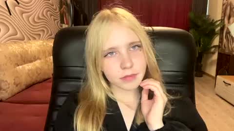Snapshot of wilhelminafraker chatting on June 29, 2026, 8:20 am Anny online show from June 29, 2026, 8:20 am