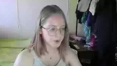 Olivia online show from July 15, 2026, 5:12 am