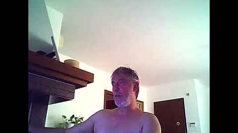 Snapshot of willfire71 chatting on May 16, 2026, 6:43 am Willfire71 online show from May 16, 2026, 6:43 am