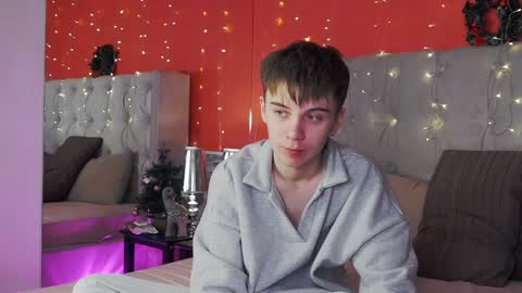 Snapshot of william_ross chatting on December 23, 2024, 11:06 pm will online show from December 23, 2024, 11:06 pm