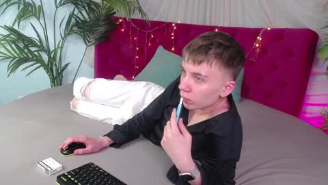 Snapshot of william_ross chatting on January 17, 2025, 4:04 pm will online show from January 17, 2025, 4:04 pm